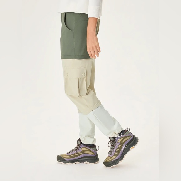 NWT Outdoor Voices RecTrek Zip-Off Pant in Tea Tree/Calcite/Milk Stone - Picture 5 of 8